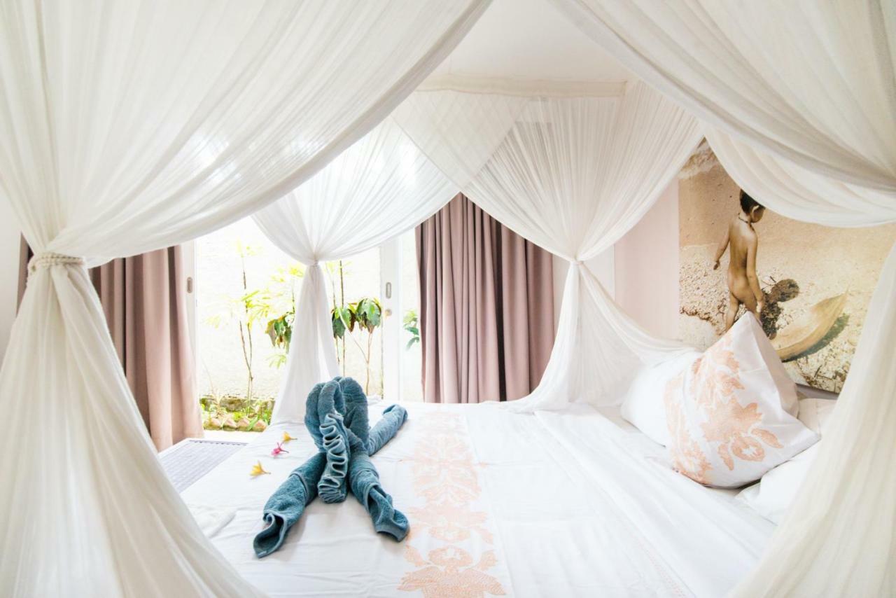 Villa Bliss A Paradise Of Three Independent Villas विला *