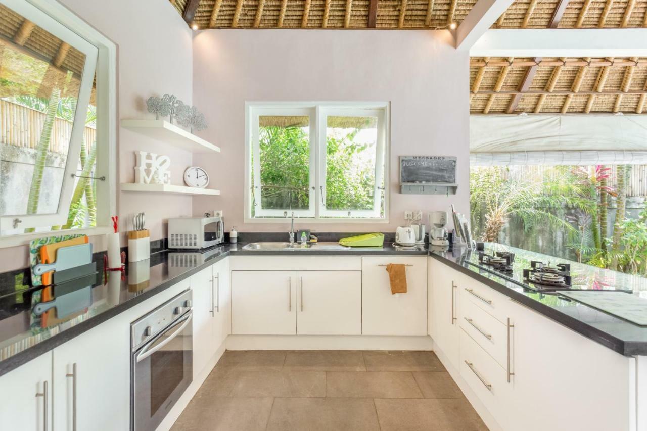 Villa Bliss A Paradise Of Three Independent Villas विला *